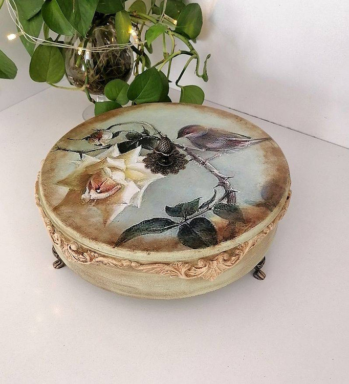 شکلات خوری شیک