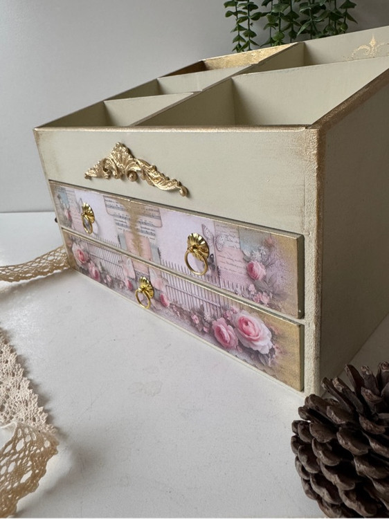 استند لوازم آرایش چوبی