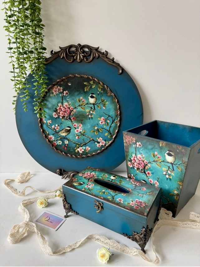 ساعت رنگ فیروزه ای