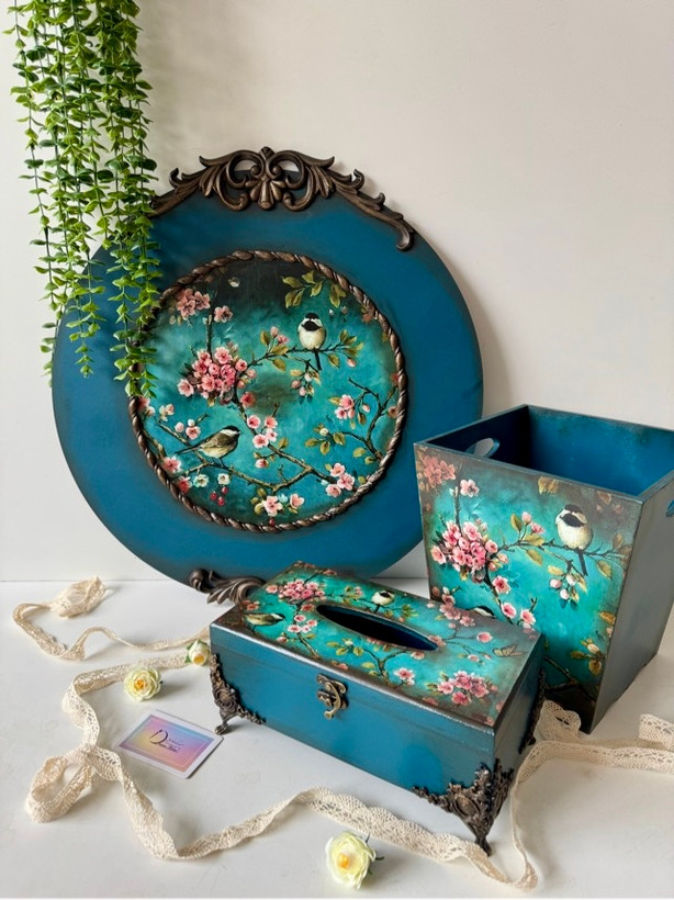 ساعت رنگ فیروزه ای
