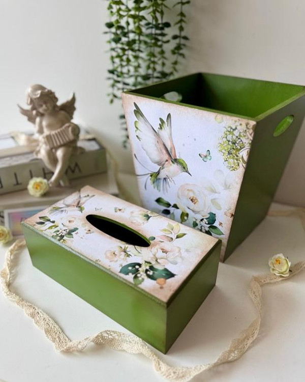 سطل و جادستمال کاغذی جدید