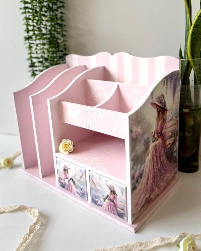 استند لوازم تحریر چوبی صورتی پاستیلی