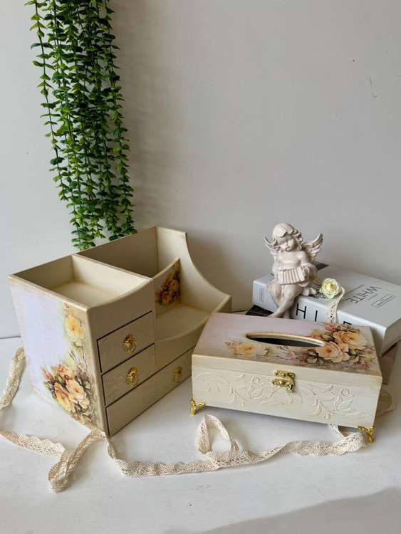 خاص ترین ست اتاق خواب کرم طلایی