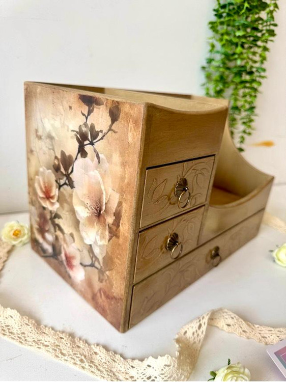 استند لوازم تحریر کوچک و جادار