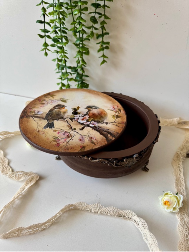 شکلات خوری چوبی
