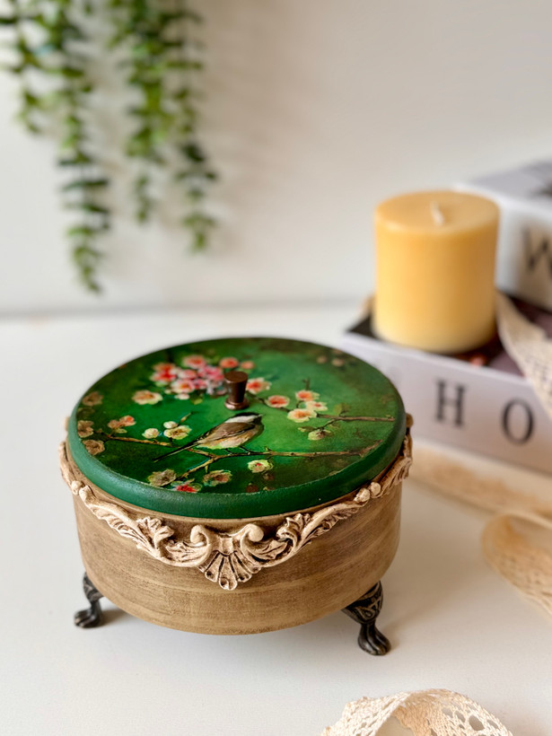 شکلات خوری شیک پایه دار