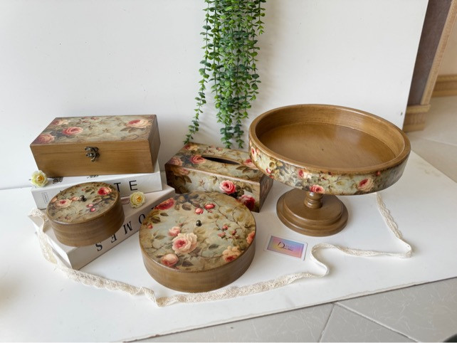 سینی پذیرایی چوبی طرح باغ گل